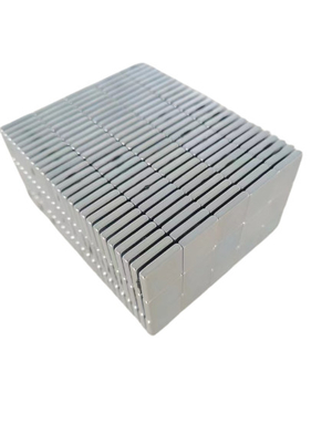 kupować Magnesy neo z certyfikatem REACH z powłoką niklową Maksymalna temperatura robocza 80°C/176°F Kształt prostokątny lub pierścieniowy online manufacture