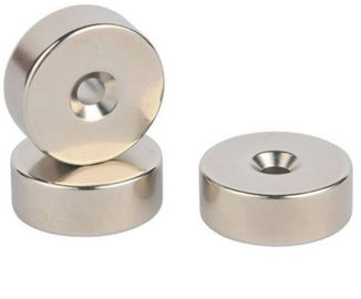 kupować Neodymowe magnesy trwałe z pierścieniem ziem rzadkich z otworami z pogłębiaczem M3 online manufacture